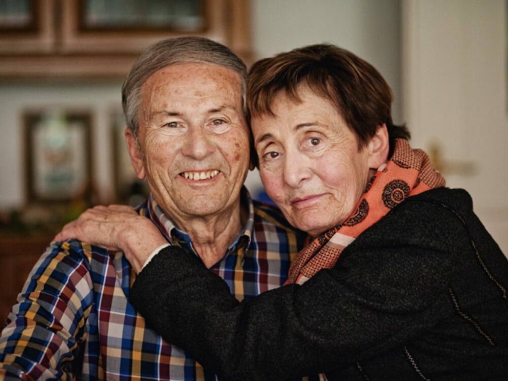 Die 73-jährige Edda Brandl geht mit viel positiver Energie durch ihren Alltag mit Parkinson